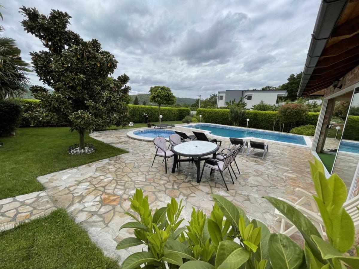 Sunny Apartment With Swimming Pool Stolac Exteriör bild