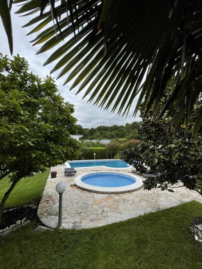 Sunny Apartment With Swimming Pool Stolac Exteriör bild